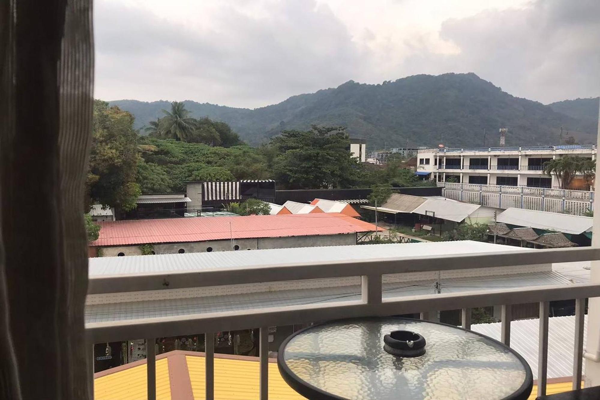 Hotel Praew Mansion Kamala Beach Esterno foto