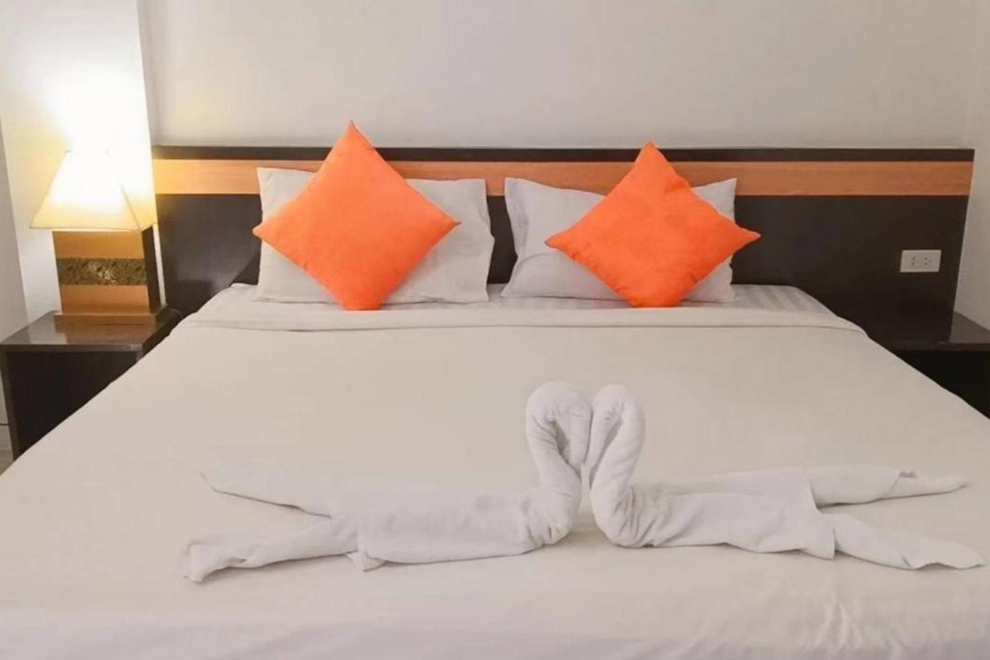 Hotel Praew Mansion Kamala Beach Esterno foto