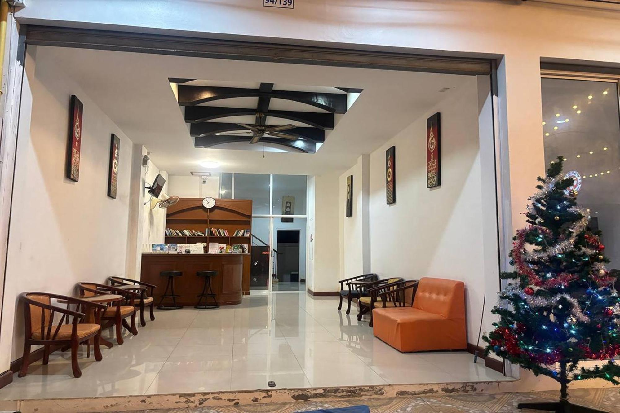 Hotel Praew Mansion Kamala Beach Esterno foto